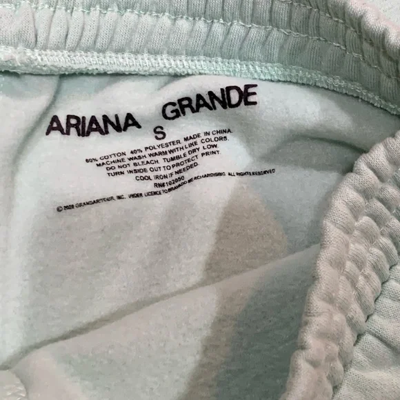 Ariana Grande mint positions sweatpants Size S NWOT - Picture 2 of 5